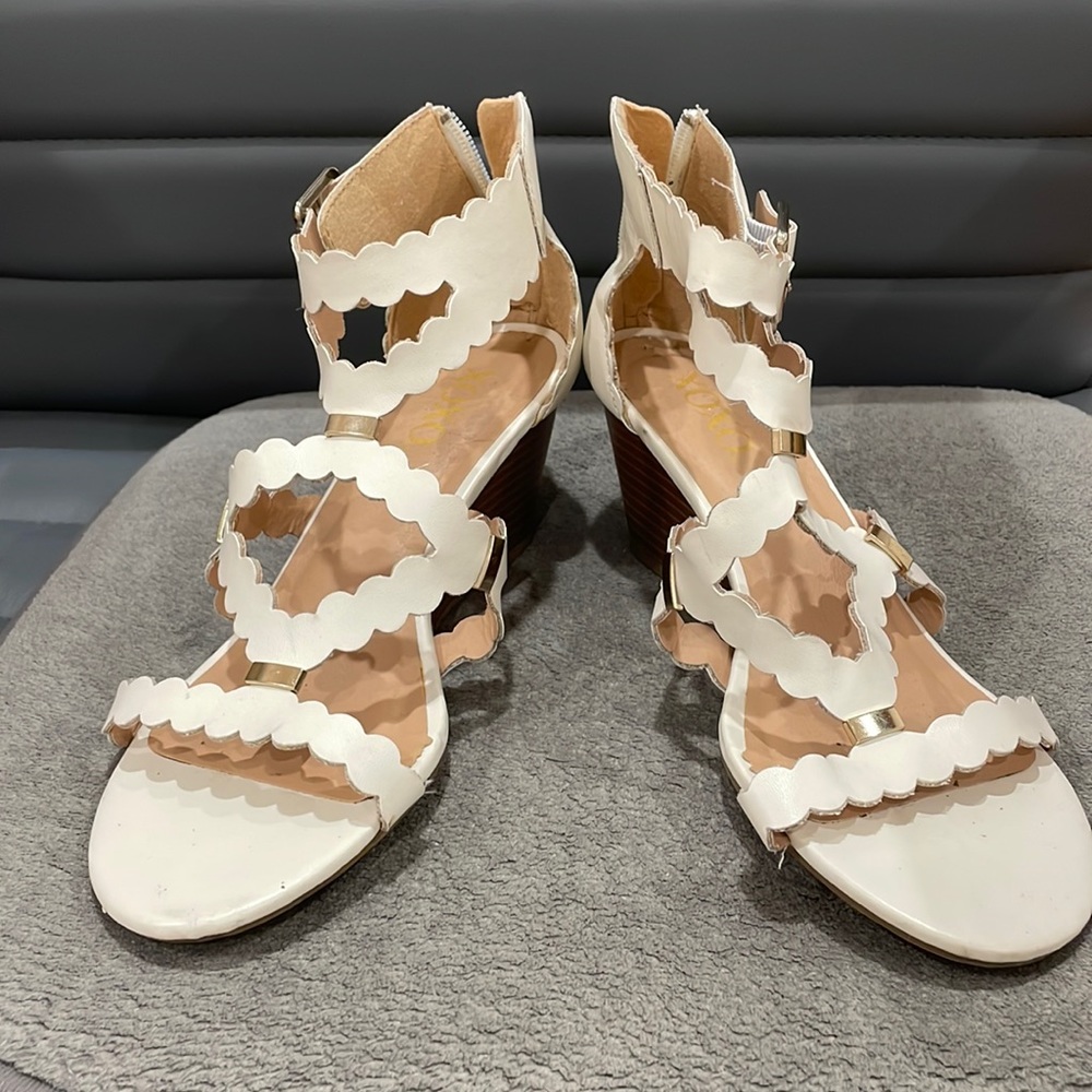 Ivory, Gold Wedges